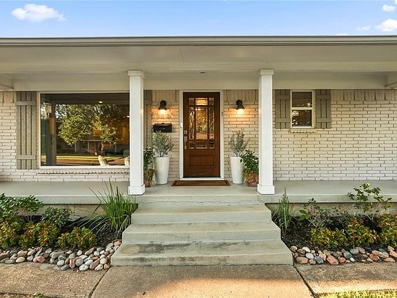 5th image of 10445 Royalwood Dr