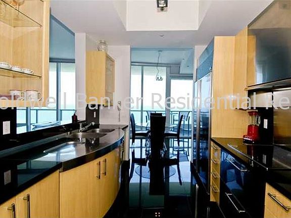 4th image of 100 S Pointe Dr APT 3906