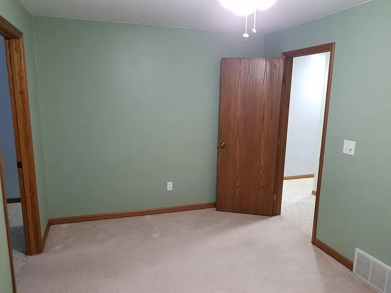 16828 Taft Rd — Photo 16