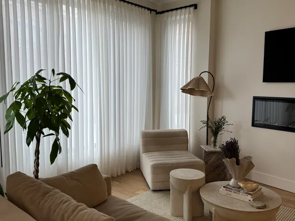 132 W 9th St #1, South Boston, MA 02127