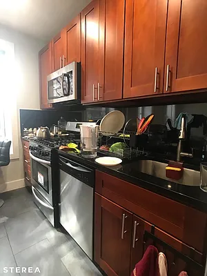 Rented by Sterea Agency | media 29