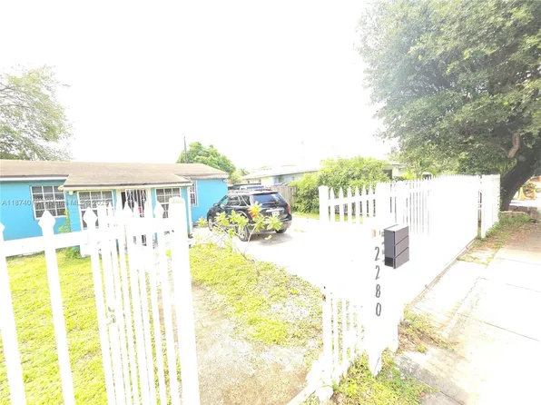 2280 NW 93rd Ter, Miami, FL 33147