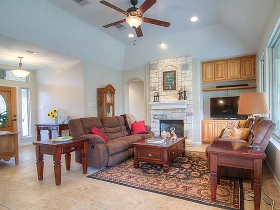 5th image of 21401 High Dr