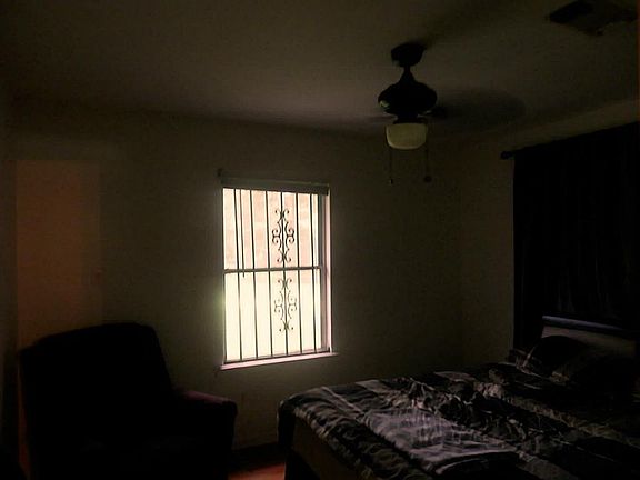 4th image of 802 Newton Dr