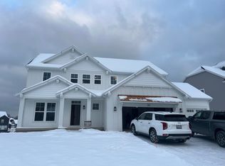 282 Hawk Chase Ct, Grand Rapids, MI 49525