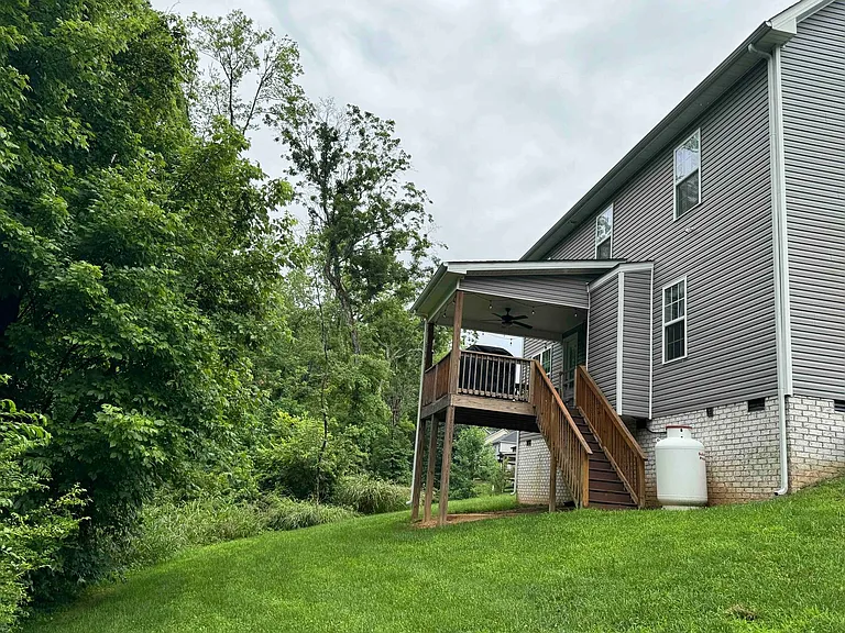 1057 Brightwood Ct — Photo 40