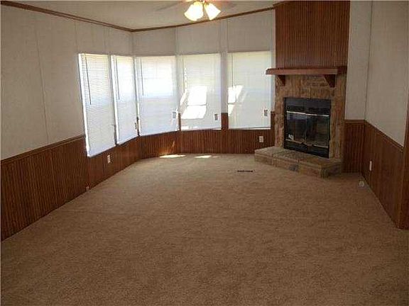 3rd image of 234 Lake View Dr Unit A