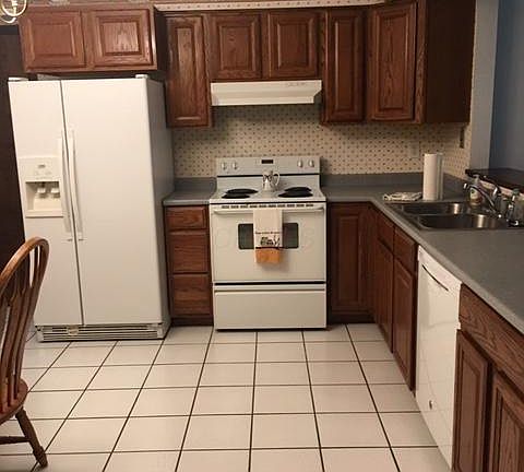 5th image of 358 Brisbane Ave