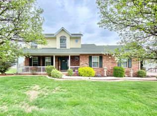 416 Chelsea Ct, Godfrey, IL 62035