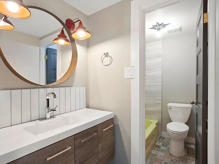 Marigold Apartments — Photo 10