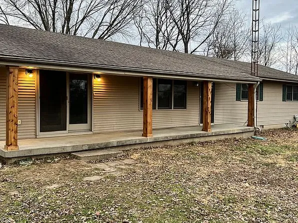 1727 County Highway 1, Geff, IL 62842