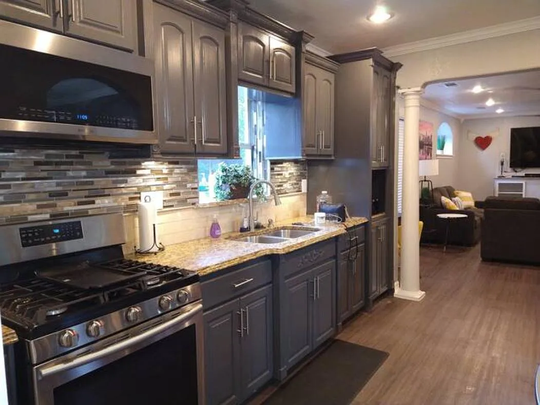 4 bed, 1640 sqft, $4,500 — Photo 4