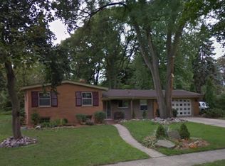 34145 Conroy Ct, Farmington, MI 48335