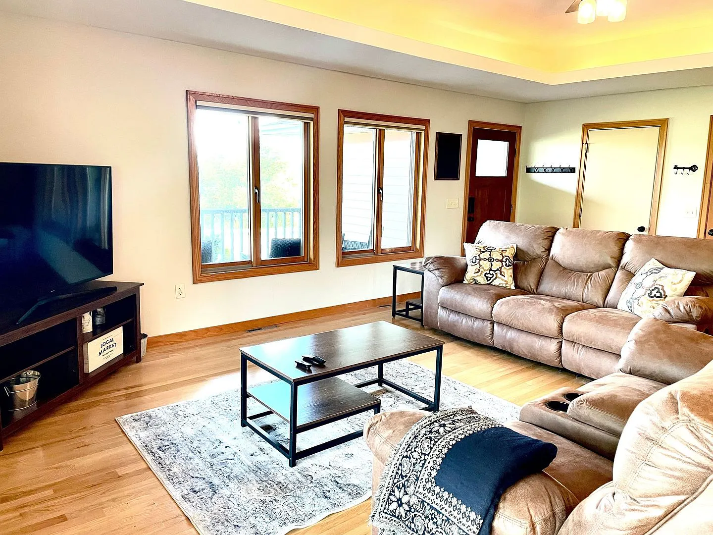 1210 Knower Ave — Photo 3