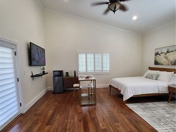 3rd image of 4956 Doman Ave