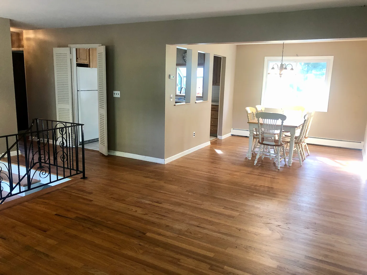 5 bed, 1936 sqft, $3,500 — Photo 3