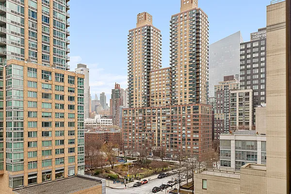 Rented by Compass | media 1