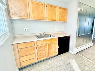 1 Bradford Dr #C, Greenfield, MA 01301