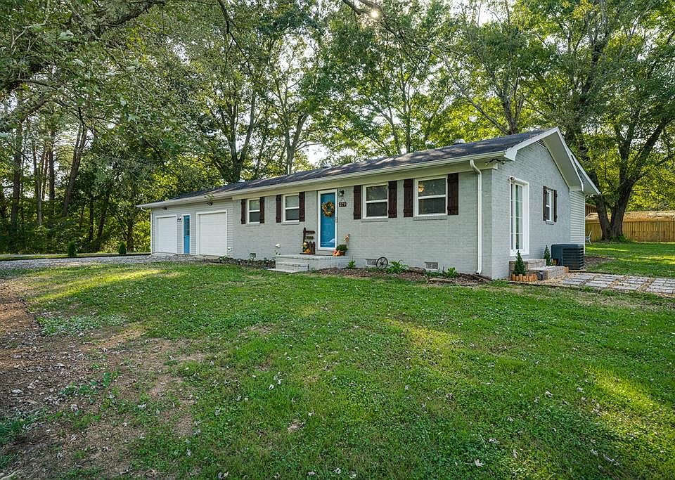 1st image of 379 Crawford Cir