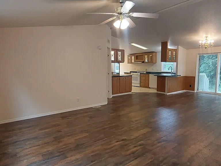 6740 Greystone Ln — Photo 21