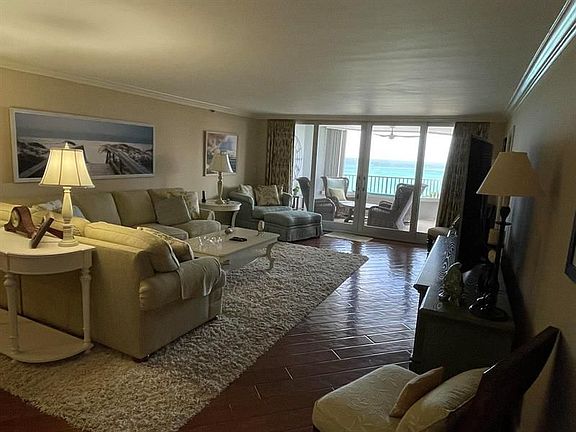 3rd image of 5200 N Ocean Dr APT 606