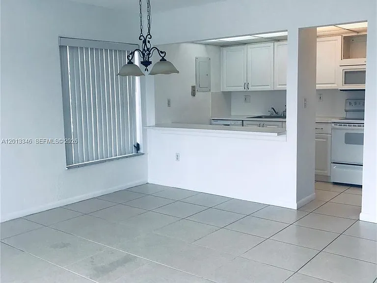 17600 NW 68th Ave #B3006 — Photo 2