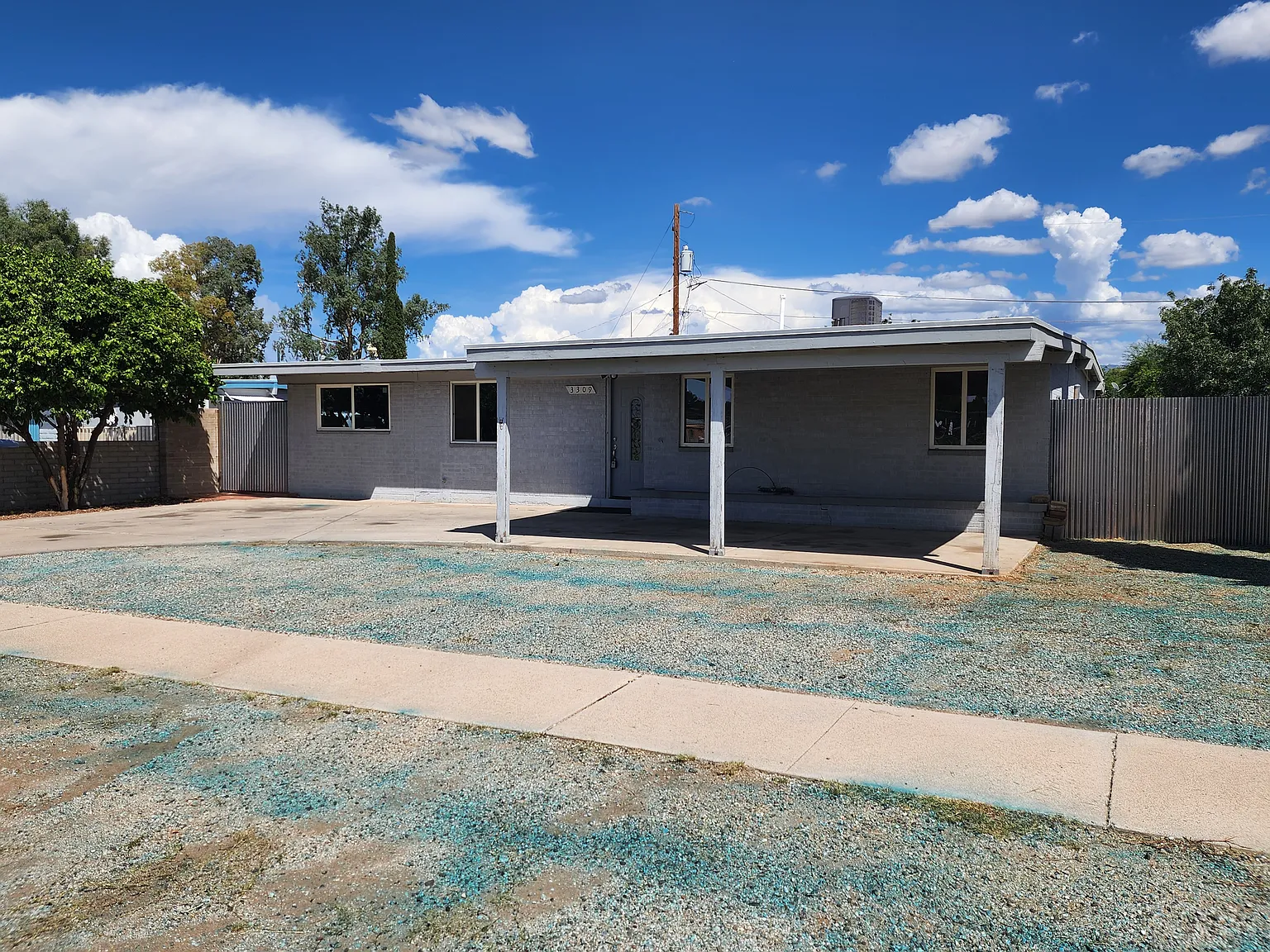 4 bed, 1824 sqft, $1,900 — Photo 2