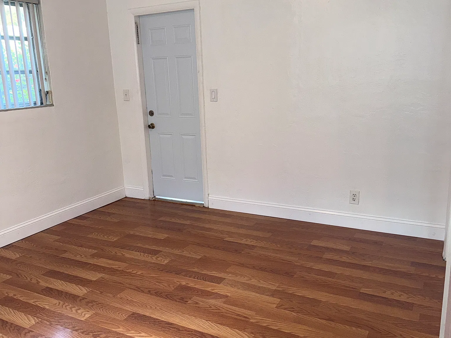 1518 Grant St — Photo 4