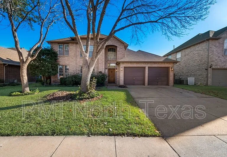 6000 Charleston Dr — Photo 2