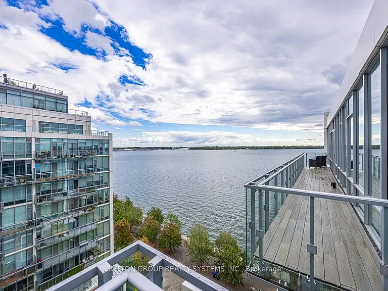 29 Queens Quay E #1008 — Photo 1