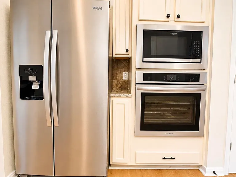 4205 Bent Wood Ct — Photo 6