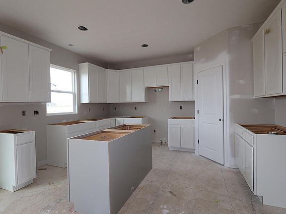 4th image of 8144 Griffin Dr