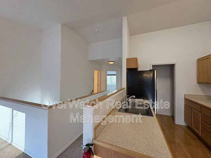 3 bed, 2.0 bath, 1494 sqft, $2,800 — Photo 2