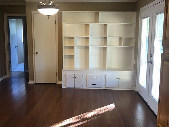 4th image of 2506 Saba Ln