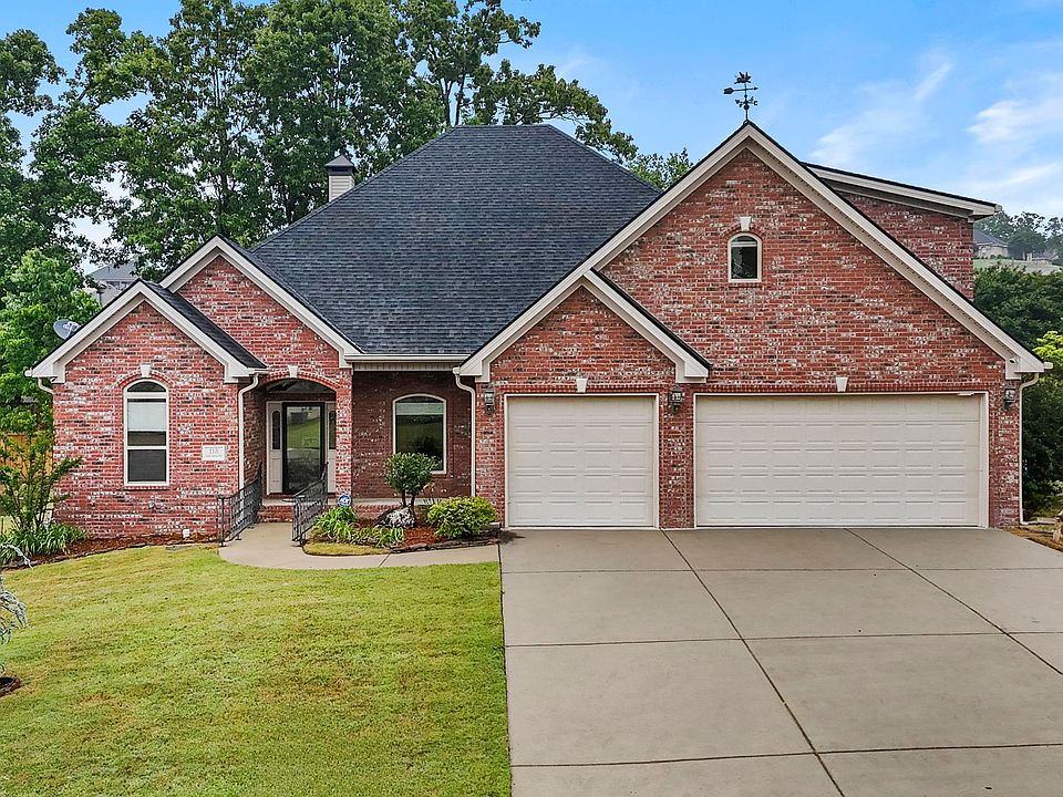 1st image of 118 Lake Valley Dr