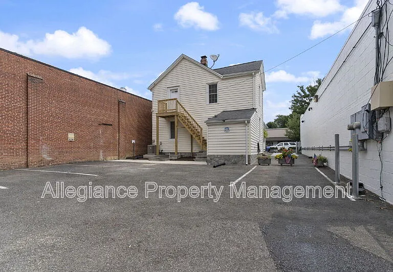 1506 B Mount Vernon Ave — Photo 24