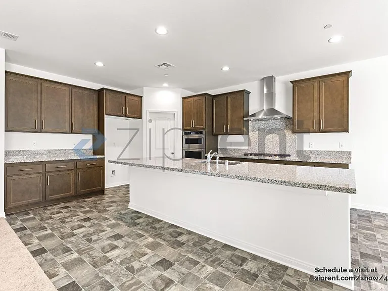 29695 Courage Ct — Photo 7