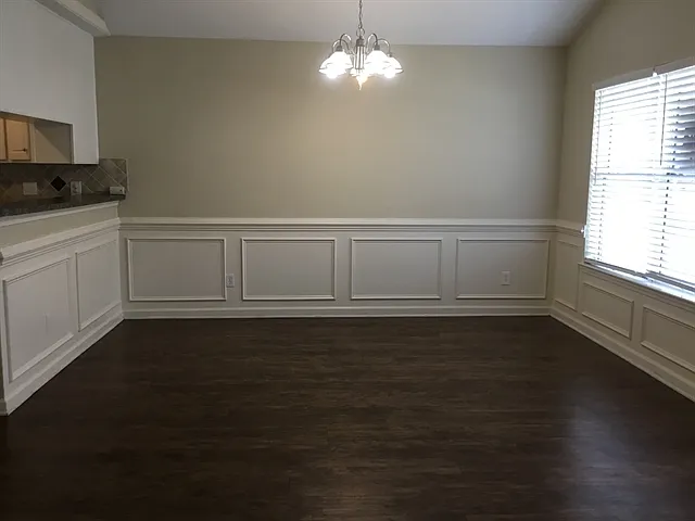 511 Cypress Cv — Photo 4