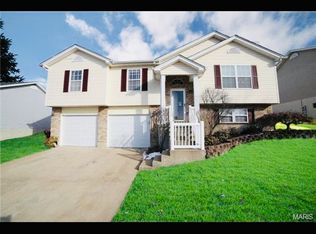 624 Winter Hill Cir, Fenton, MO 63026