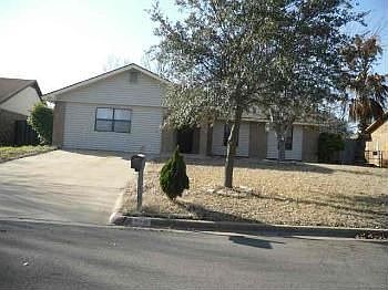 1st image of 810 Saratoga Dr