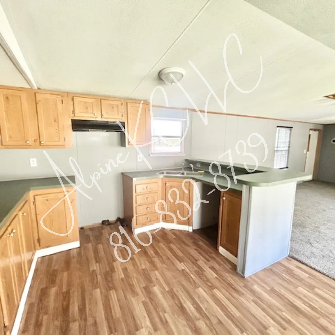 2 bed, 900 sqft, $900 — Photo 1