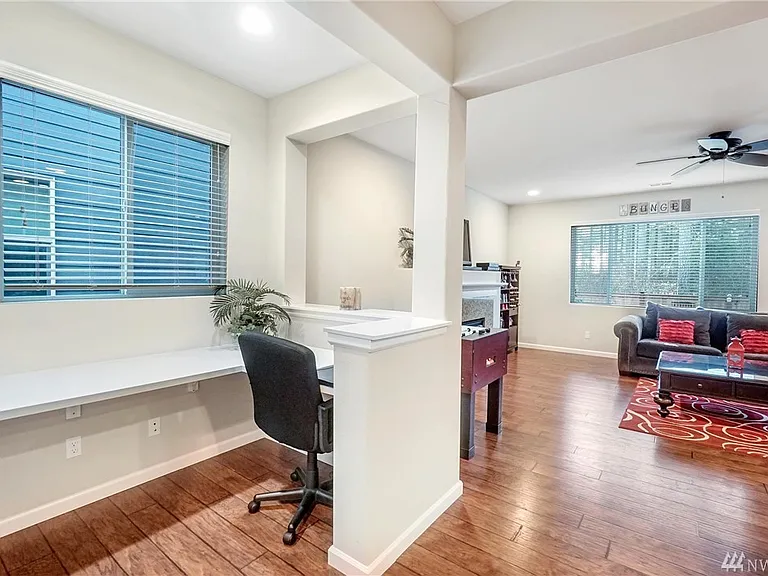 8935 Corona St NE — Photo 8