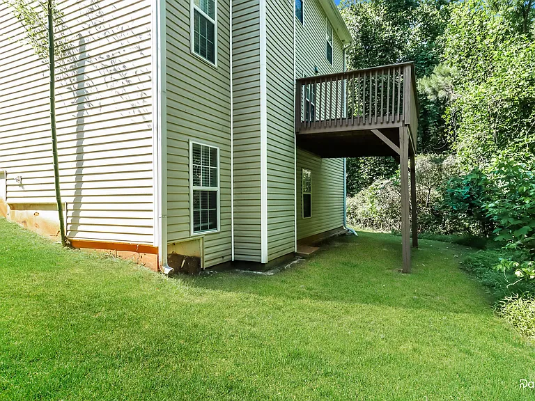 109 Bainbridge Pl — Photo 16