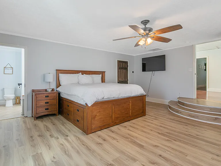 1208 Goodview Ave — Photo 52