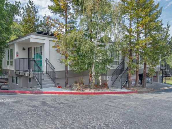 Trailhead Apartments at Tam Junction