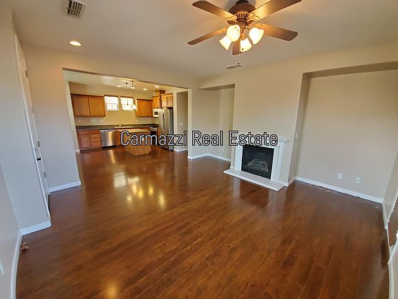 4th image of 180 Barnhill Dr