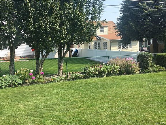 5th image of 30 Cleveland Dr