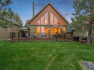 8778 Cliff Swallow Dr, Redmond, OR 97756