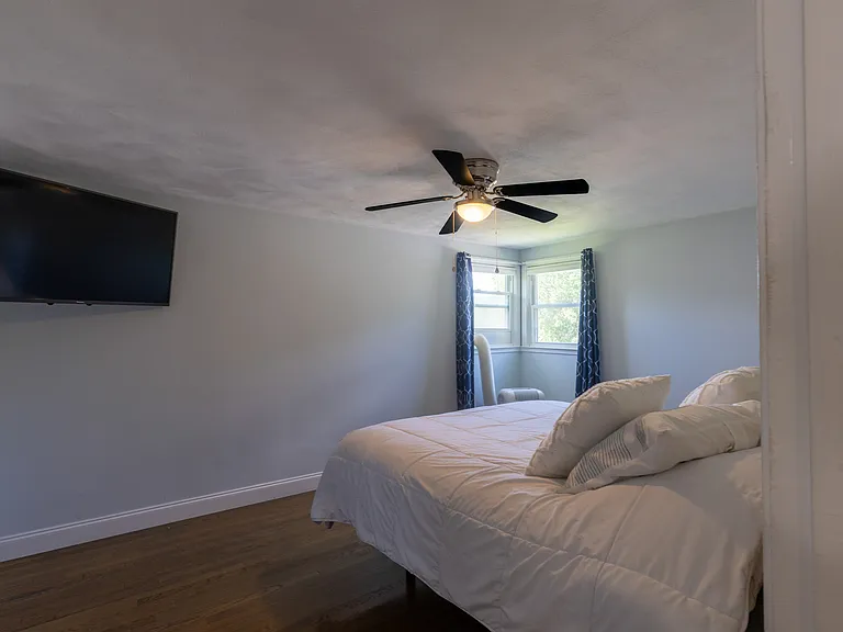 219 Prospect St — Photo 11