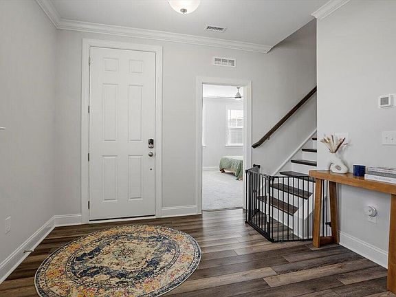 5th image of 137 Moraine Ct